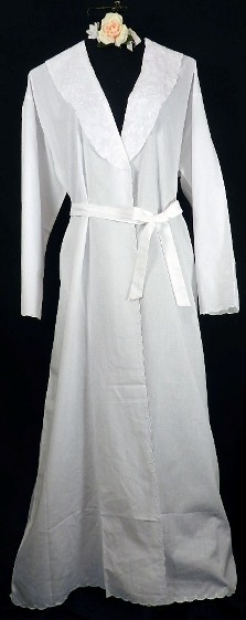 651 Kimono Scalloped Robe